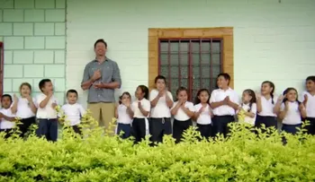 El actor Hugh Jackman está llevando el café de Colombia al mundo y apoyando a los caficultores