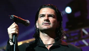 Ricardo Arjona arremete otra vez contra el periodista de CNN