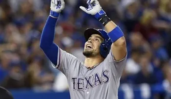 Bates venezolanos de Rangers castigan a Price y Azulejos