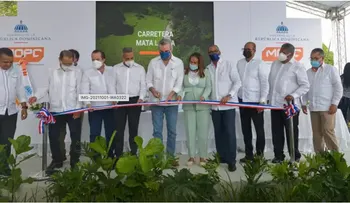 Presidente Abinader encabeza inauguración carretera Arenoso-Villa Riva y puente Mata Larga, en la provincia Duarte