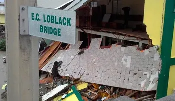 La tormenta Erika azota Dominica y deja cuatro muertos