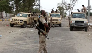 Ataque suicida en Yemen deja decenas de muertos