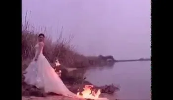 El deseo de una novia por obtener la mejor fotografía casi termina en tragedia