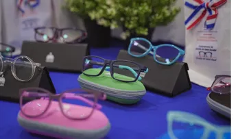 INABIE entrega más de 4,700 lentes y realiza 20 cirugías