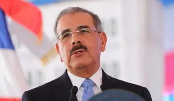 Presidente Medina ganaría comicios de mayo con 57.3%, según encuesta