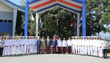 Presidente Abinader encabeza XLV graduación de cadetes de la Policía Nacional; 31 nuevos egresados