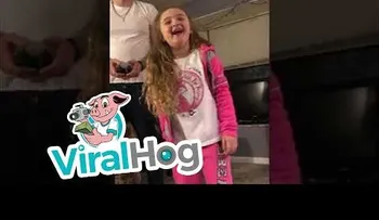 Un padre usa rarísimo método para sacarle un diente a su hija