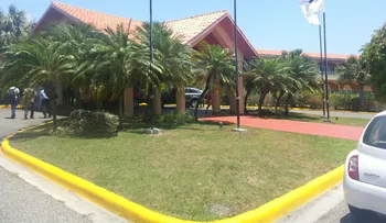Comité Político inició con varios minutos de atraso