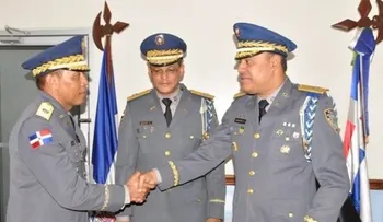 Nuevo director de AMET hace entrega de su anterior función al general Sarita
