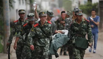 Aumenta a 367 los muertos en China por terremoto