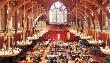 Indignación en Harvard: Alumnos de Economía de la Universidad exigen nuevas perspectivas académicas