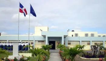 Internos penitenciarios del CCR-Rafey que cursan carreras universitarias obtienen altas calificaciones