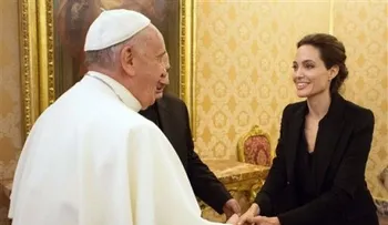 El Papa Francisco recibe actriz Angelina Jolie 