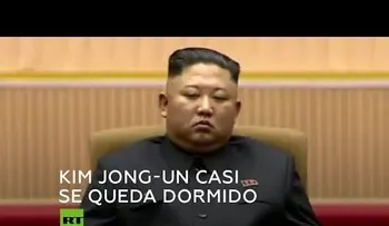 Kim Jong-un casi se queda dormido en una reunión del partido
