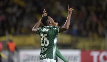 El colombiano Yerry Mina es el nuevo jugador del Barcelona