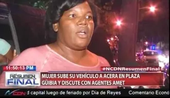 Una mujer se enfrasca en discusión con agentes AMET; se negaba entregar documentos