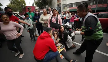Un sismo de magnitud 7,4 sacude el centro de México