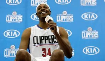 Jugadores de NBA se quitan el sombrero ante Pierce tras su último partido