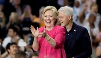 Hillary defiende a su esposo: dice romance de Bill Clinton con Monica Lewinsky, no fue un abuso de poder