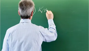 Educación aumenta 10% sueldos a maestros