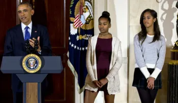 EE UU: Asistente renuncia tras críticas a hijas de Obama