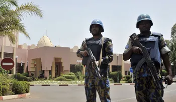 Ataque a base de las fuerzas de paz de la ONU en Malí deja muertos y heridos