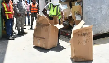JCE inicia incineración boletas elecciones de febrero pasado