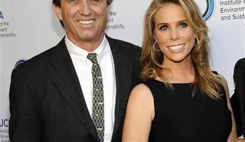 Robert Kennedy Jr. se casa con la actriz Cheryl Hines 