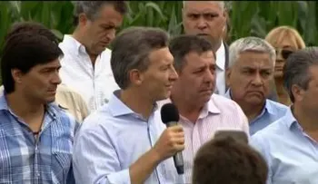 Macri anuncia medidas económicas para impulsar el sector agrario en Argentina