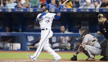 Bautista y Ortiz, para la calle y Encarnación eleva racha de hits