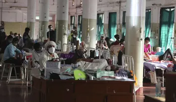 La India reporta casi 9.000 casos del hongo negro poscovid mortal