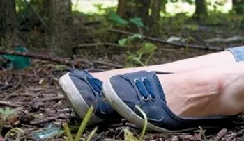 Encuentran cadáver de una mujer en matorrales; Policía busca como autor a su pareja y a un cómplice