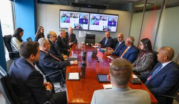 Igor Rodríguez muestra avances de la aviación civil dominicana en Washington