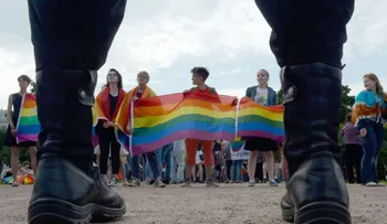 Comunidad LGBT enfrenta un "riesgo significativo" en el Mundial Rusia 2018, según un reporte de Gran Bretaña