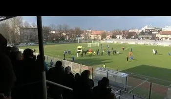 Un jugador muere en Croacia en medio del campo tras recibir un pelotazo en el pecho (VIDEO)