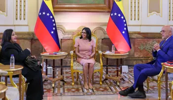 Delcy Rodríguez recibe por primera vez a la jefa de la delegación opositora en la mesa de diálogo venezolana