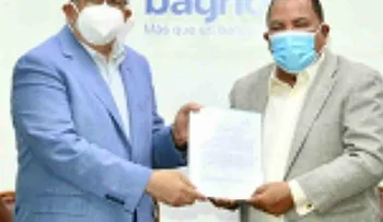 Banco Agrícola y el CEA firman acuerdo para apoyar colonos del ingenio Porvenir   