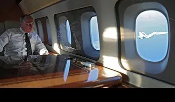 Vladimir Putin escoltado por cazas rusos en el cielo de Siria