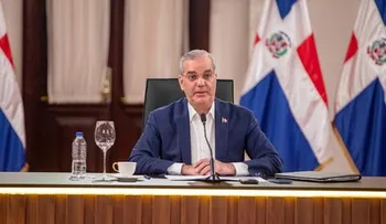 Abinader afirma que República Dominicana rechaza a unos 20 extranjeros por semana por antecedentes penales