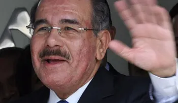 Médico dice puede solucionar dermatitis padece Danilo Medina