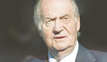 España admite demanda contra Juan Carlos