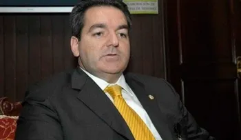 Miguel Vargas juramenta a Neney Cabrera como presidente ejecutivo del PRD
