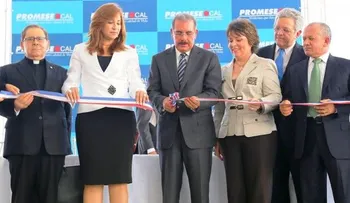 Presidente Medina inaugura moderno centro de acopio de medicamentos en Santiago