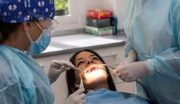 Investigadores desentrañan cómo la periodontitis puede causar demencia