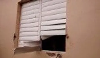 Desconocidos roban en una farmacia y una residencia en Villa Riva