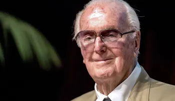 Muere el el ícono de la moda francesa Hubert de Givenchy, a los 91 años