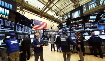 ¿Crisis? Wall Street premia a sus empleados con 25.000 millones de dólares