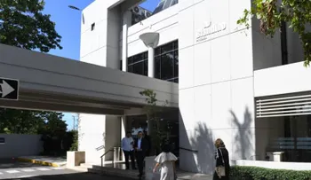 Velatorio de Román Ramos, fundador del Grupo Ramos, reúne a empresarios y políticos en Santo Domingo