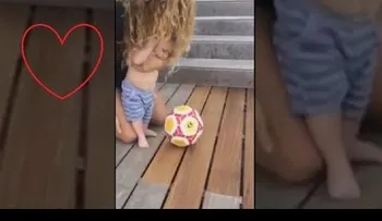 Bebé de Shakira golpea el balón a los 6 meses 