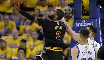 LeBron y Kyrie explotan en GS